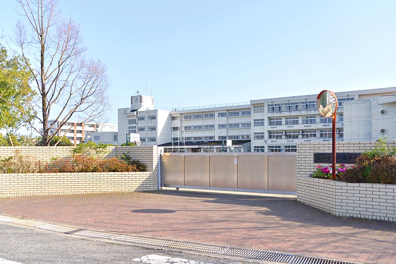 通学区の「小田原市立富士見小学校」も通いやすい