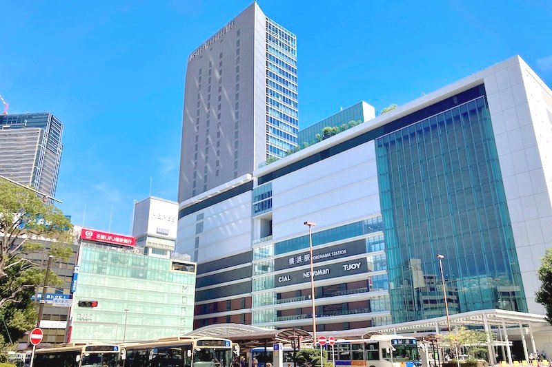 複合商業施設「JR横浜タワー」