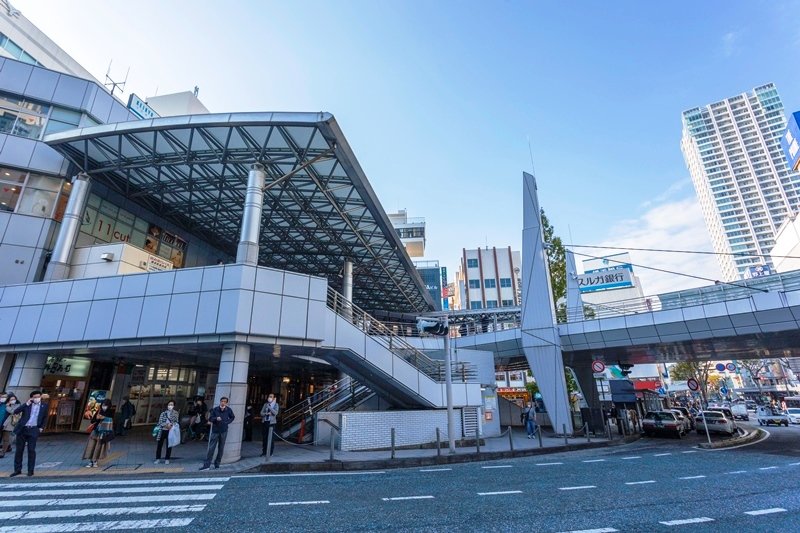 「横須賀中央」駅前の様子
